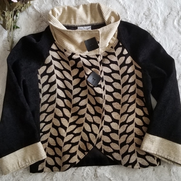 ✨️CL Material Girl Designs Corduroy Poncho Style Leaf Cape S - Picture 1 of 7